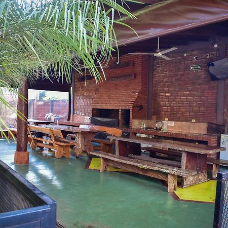 Terra Iguazu Cabanas ปูแอร์โตอีกวาซู ภายนอก รูปภาพ