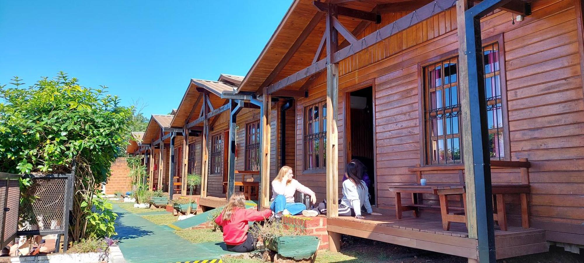 Terra Iguazu Cabanas ปูแอร์โตอีกวาซู ภายนอก รูปภาพ