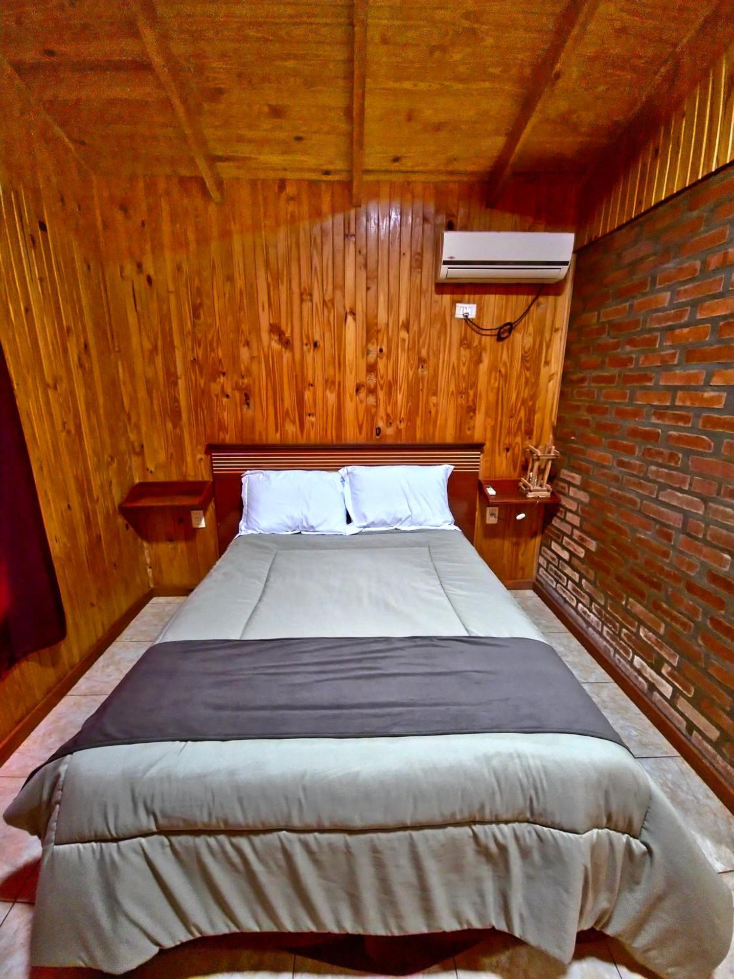 Terra Iguazu Cabanas ปูแอร์โตอีกวาซู ภายนอก รูปภาพ