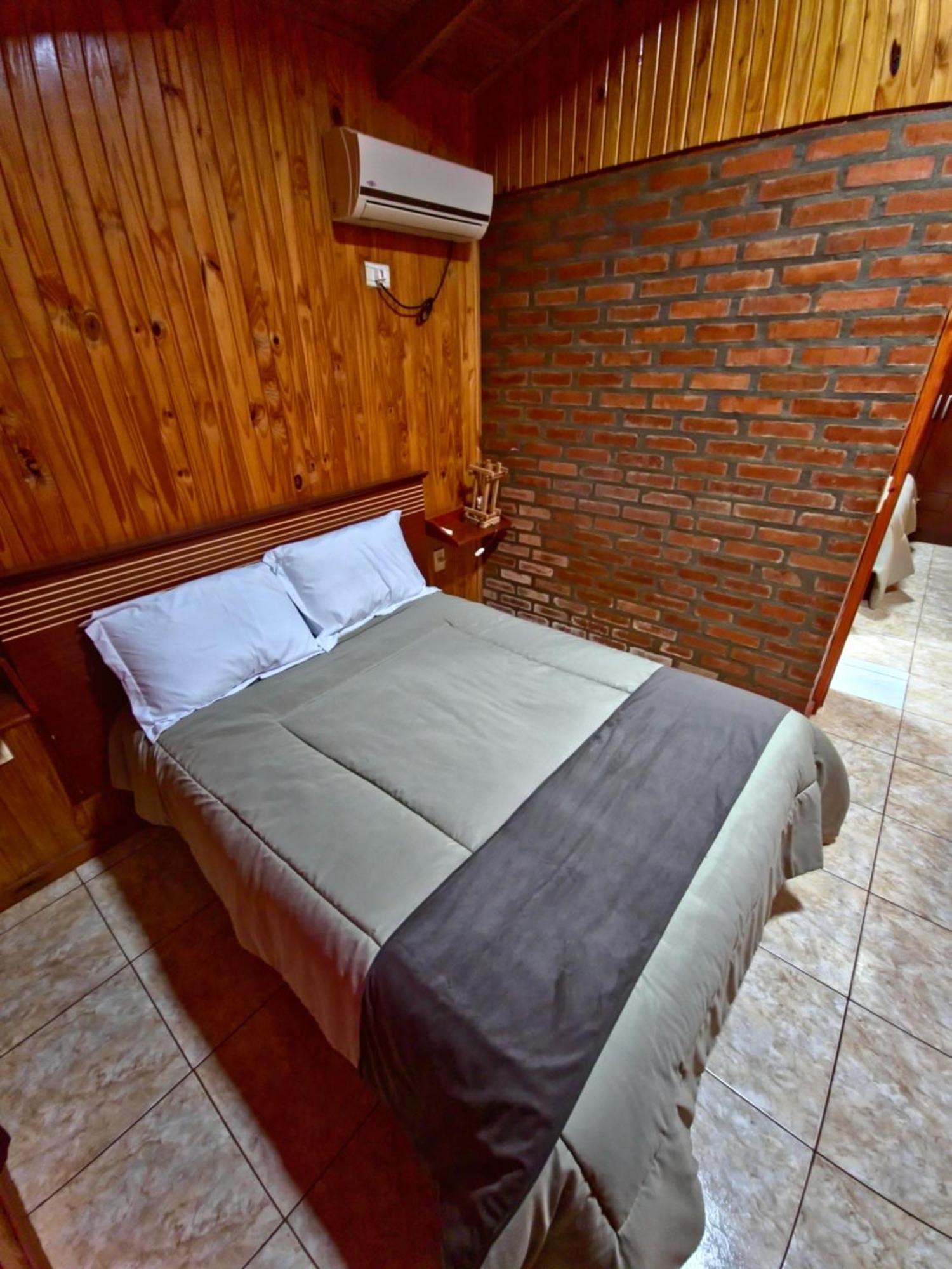 Terra Iguazu Cabanas ปูแอร์โตอีกวาซู ภายนอก รูปภาพ
